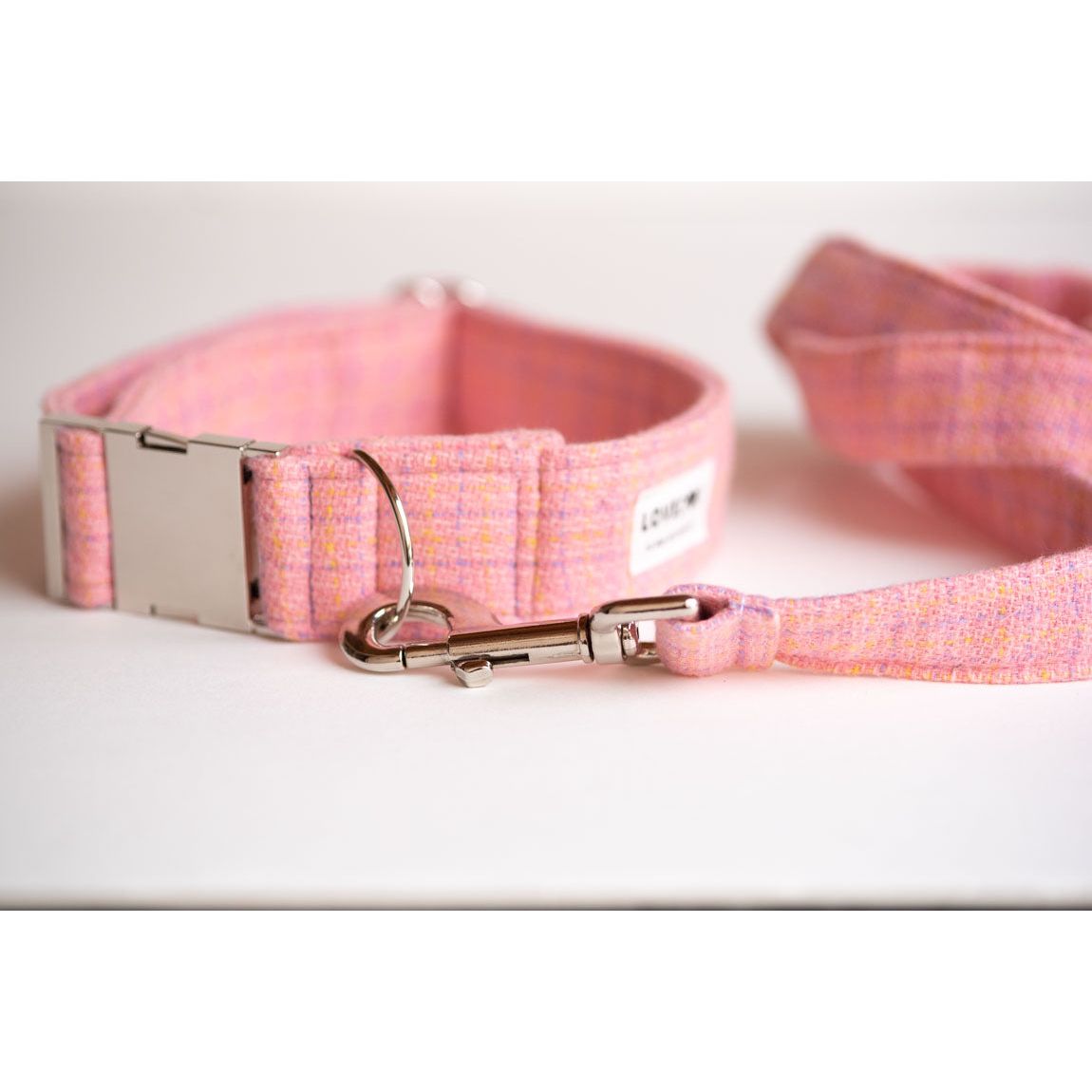/products/the-jackie-o-collar-in-pink-chanel