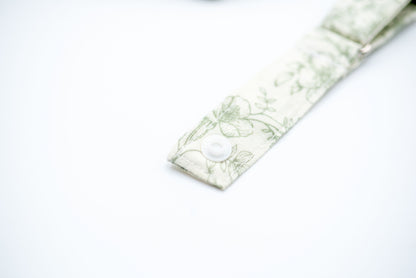 The Clara Boybow Snap-Collar